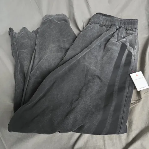 JADED LONDON SPORTY MONSTER JOGGERS IN CHARCOAL - XL