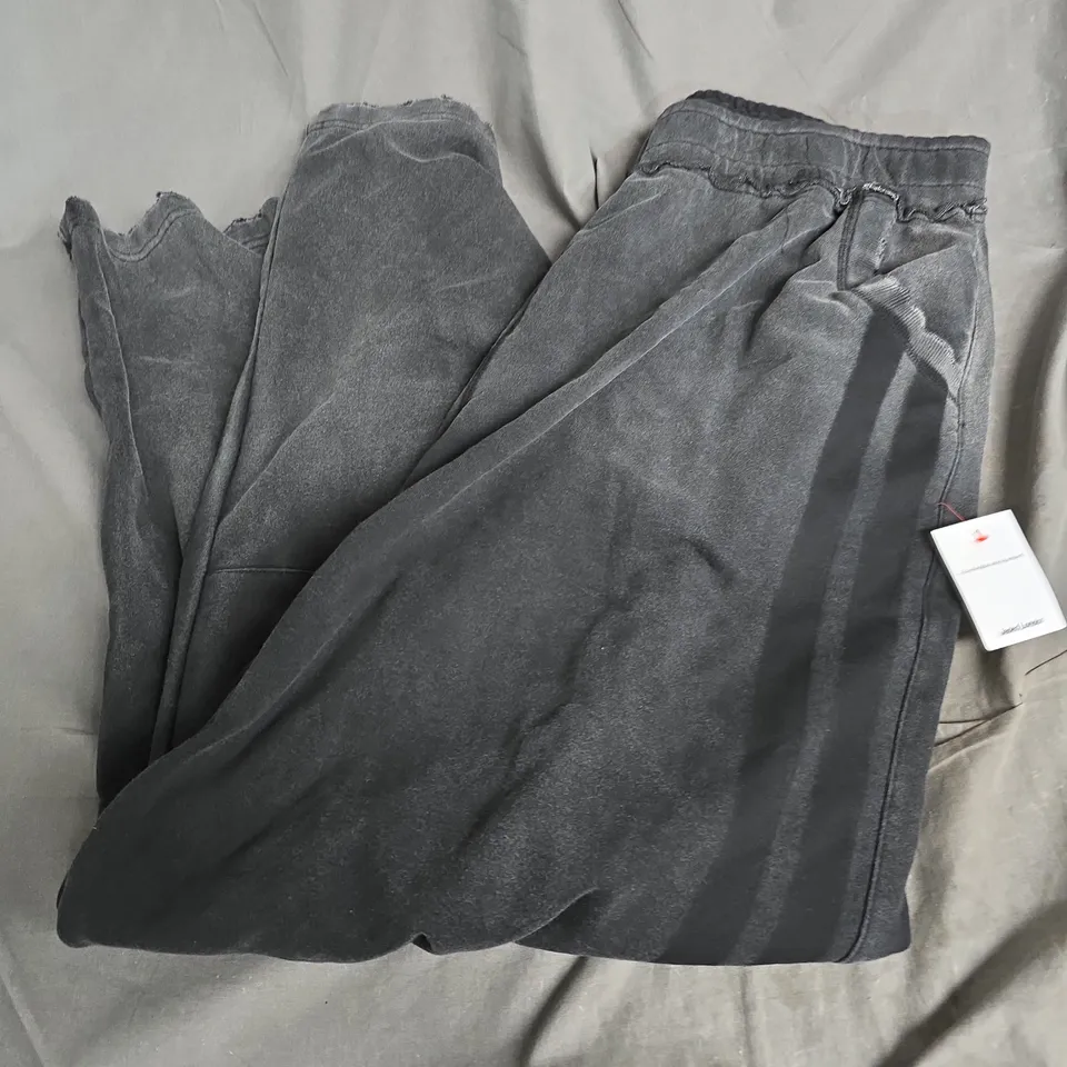 JADED LONDON SPORTY MONSTER JOGGERS IN CHARCOAL - XL