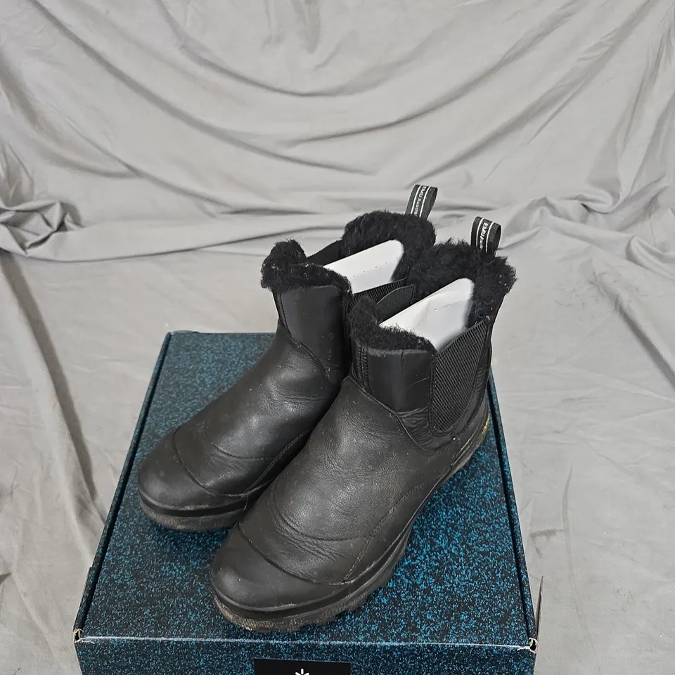 EMU AUSTRALIA WOODROFFE BOOTS BLACK UK 6 (W13095)