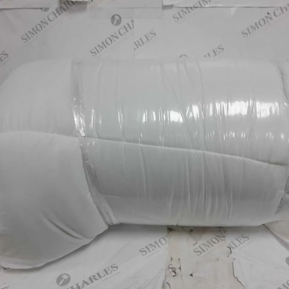 DUVET SIZE UNKNOWN