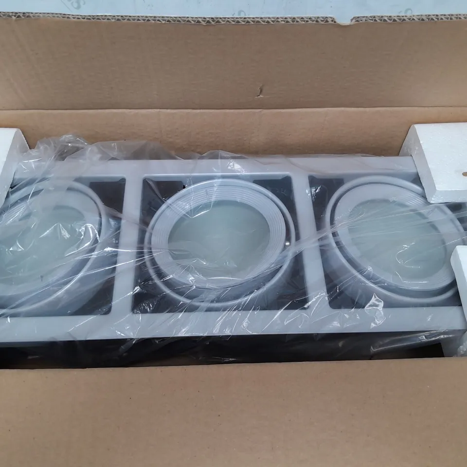 LOT OF 2 EMCOLITE CDML3 DOWNLIGHT