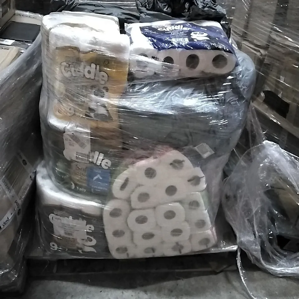 PALLET OF TISSUE ROLLS 