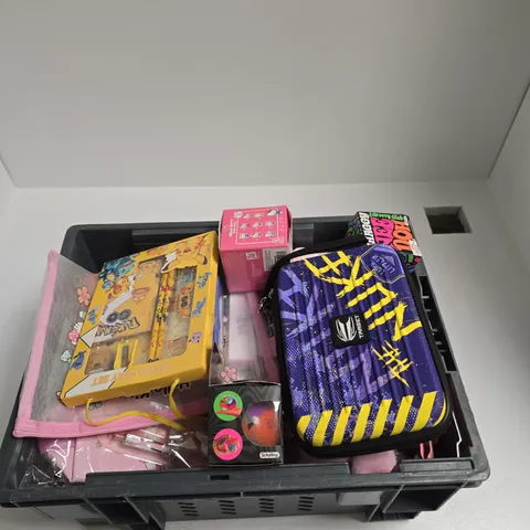 BOX OF APPROXIMATLEY 15 CHILDRENS TOYS INCLUDING POKEMON STATIONARY SET, POKEMON ERASERS AND NEE DOH MARBLEEZ