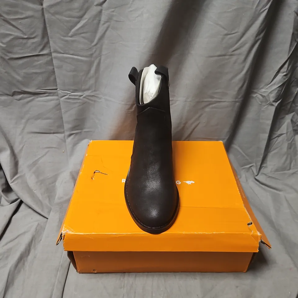 BOXED ROCKET DOG YOLANDA ROADIE PU BLACK ANKLE BOOT – UK 6 (EU 39) WOMEN