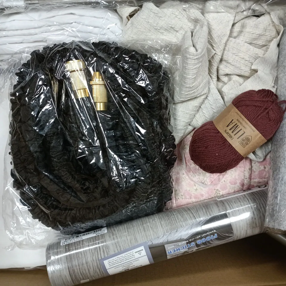 APPROXIMATELY 20 ASSORTED HOUSEHOLD PRODUCTS TO INCLUDE EXTENDEBALE HOSE PIPE, FLOOR STICKER, WOOL YARN, ETC - COLLECTION ONLY