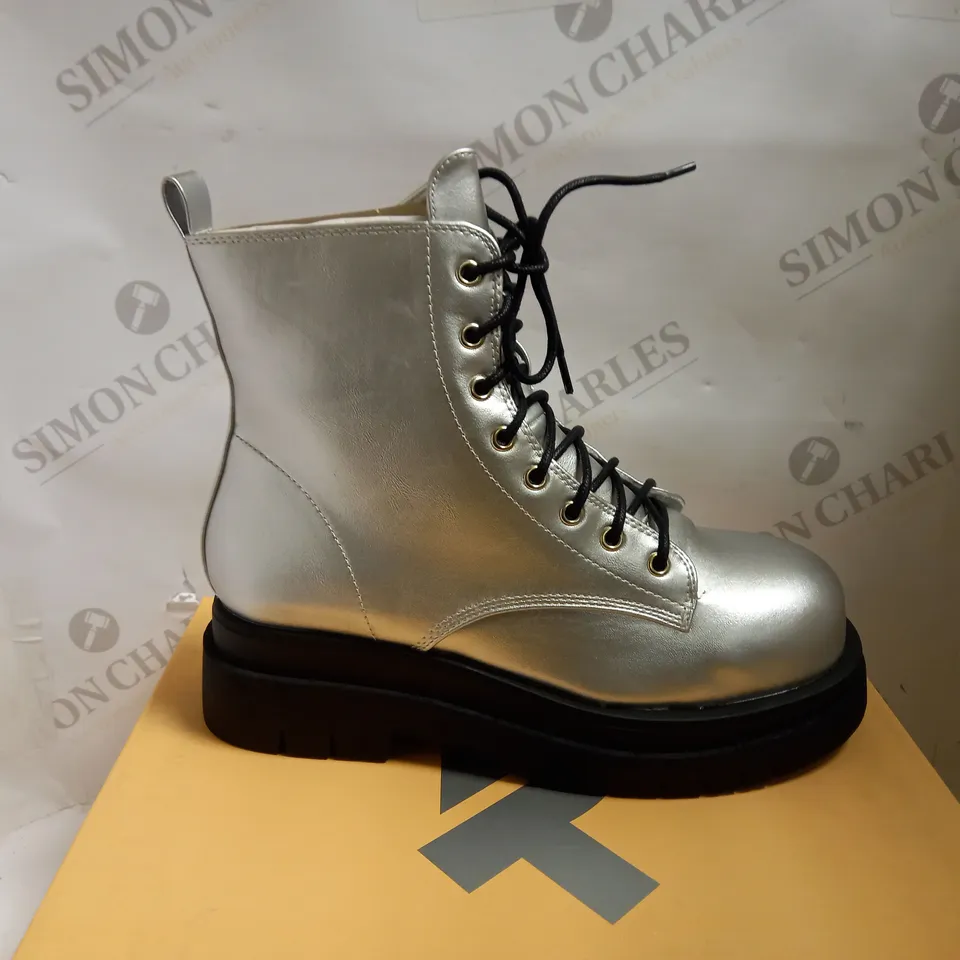 KOI VEGAN MORVEN SILVER LACE UP BOOTS - SIZE 5