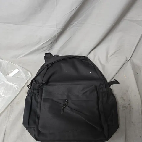 BLACK BACKPACK / DAYPACK WITH FRONT ZIP POCKET