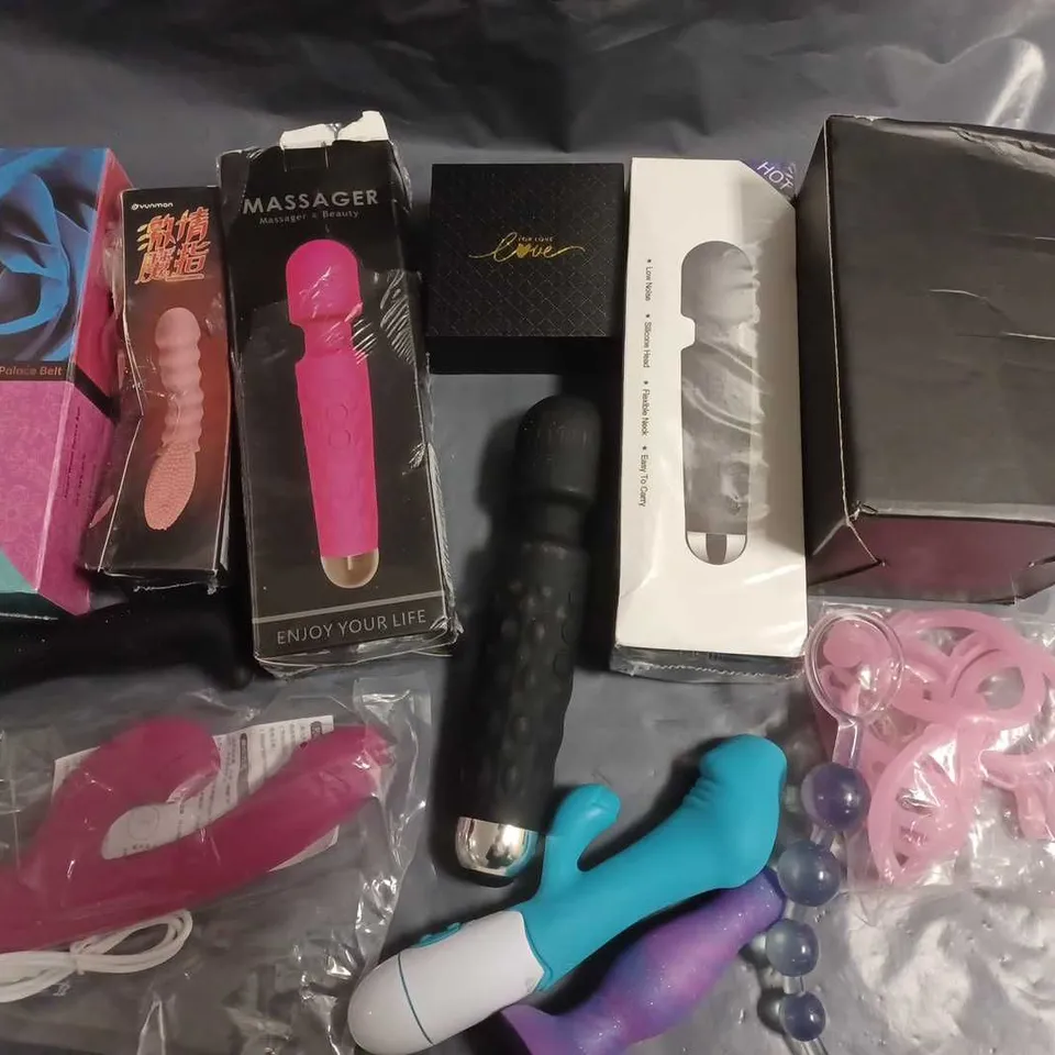 LOT OF APPROXIMATELY 15 ASSORTED SEXUAL PLEASURE ITEMS TO INCLUDE PERSONAL MASSAGERS, FLESH LIGHT AND ANAL BEADS