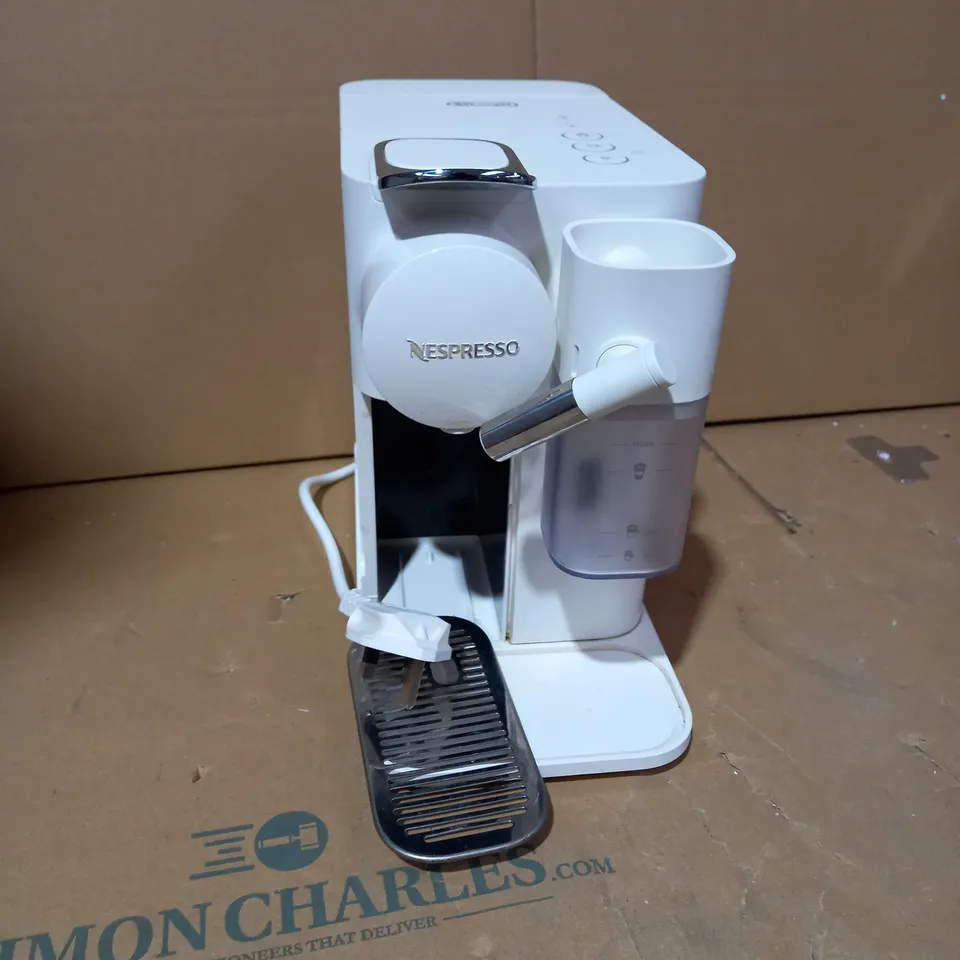 DELONGHI COFFEE MACHINE
