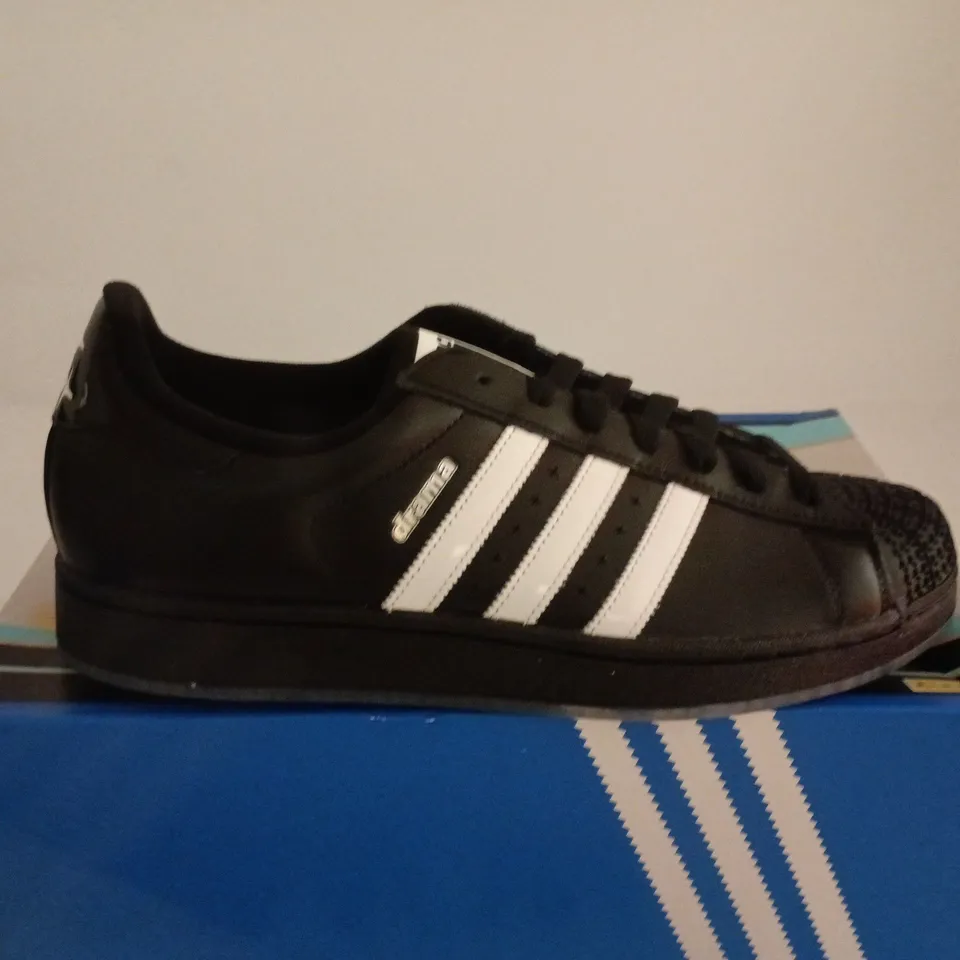 ADIDAS SUPERSTAR DRAMA CALL BLACK TRAINERS UK 11.5 BOXED