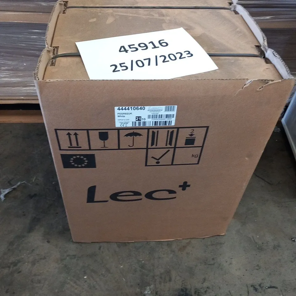 BRAND NEW BOXED LEC PESR82UK PHARMACY REFRIGERATOR 82L COUNTERTOP SOLID DOOR 444410640