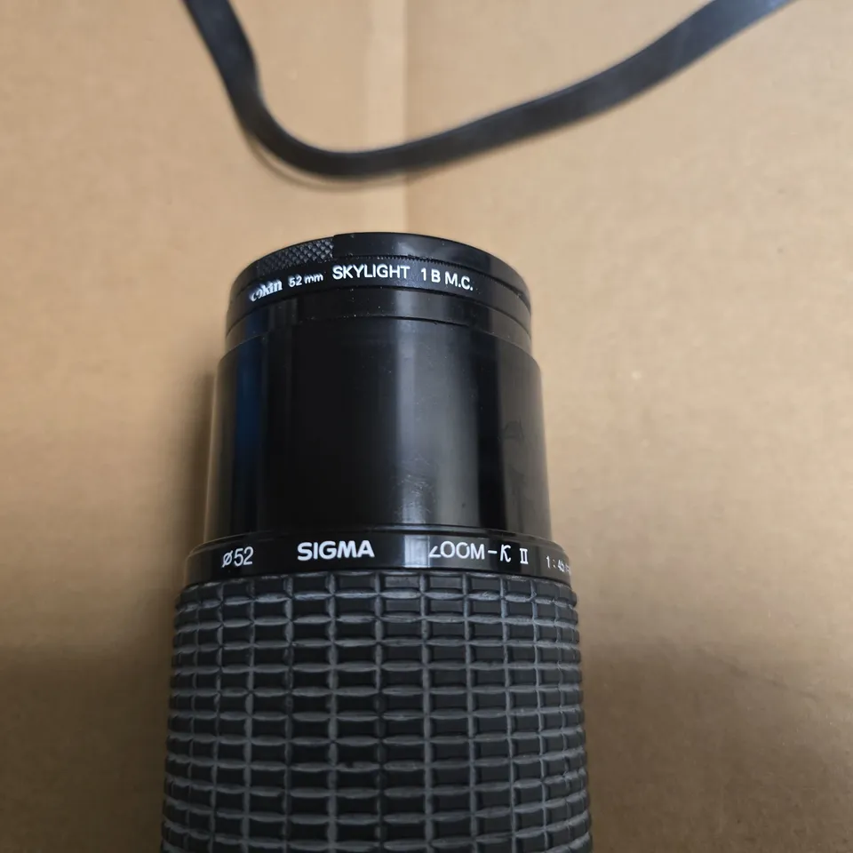 SIGMA ZOOM-K II 70-210MM SKYLIGHT CAMERA LENS