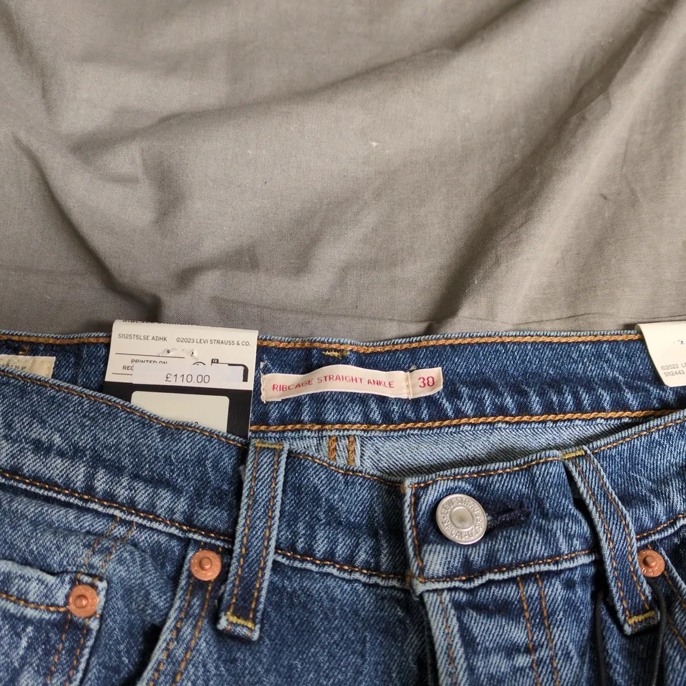 LEVI'S RIBCAGE STRAIGHT ANKLE JEANS – WOMEN'S, BLUE DENIM WAIST 30