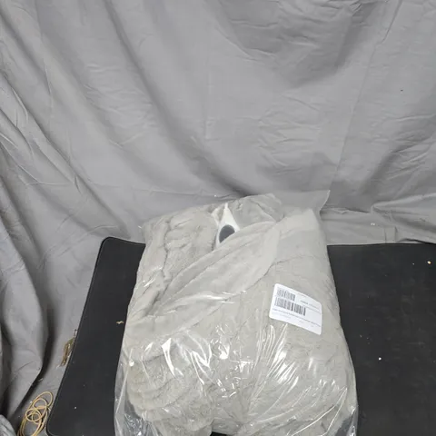 COZEE HOME LUXURY RUCHED FAUX FUR AND VELVETSOFT HEATED THROW