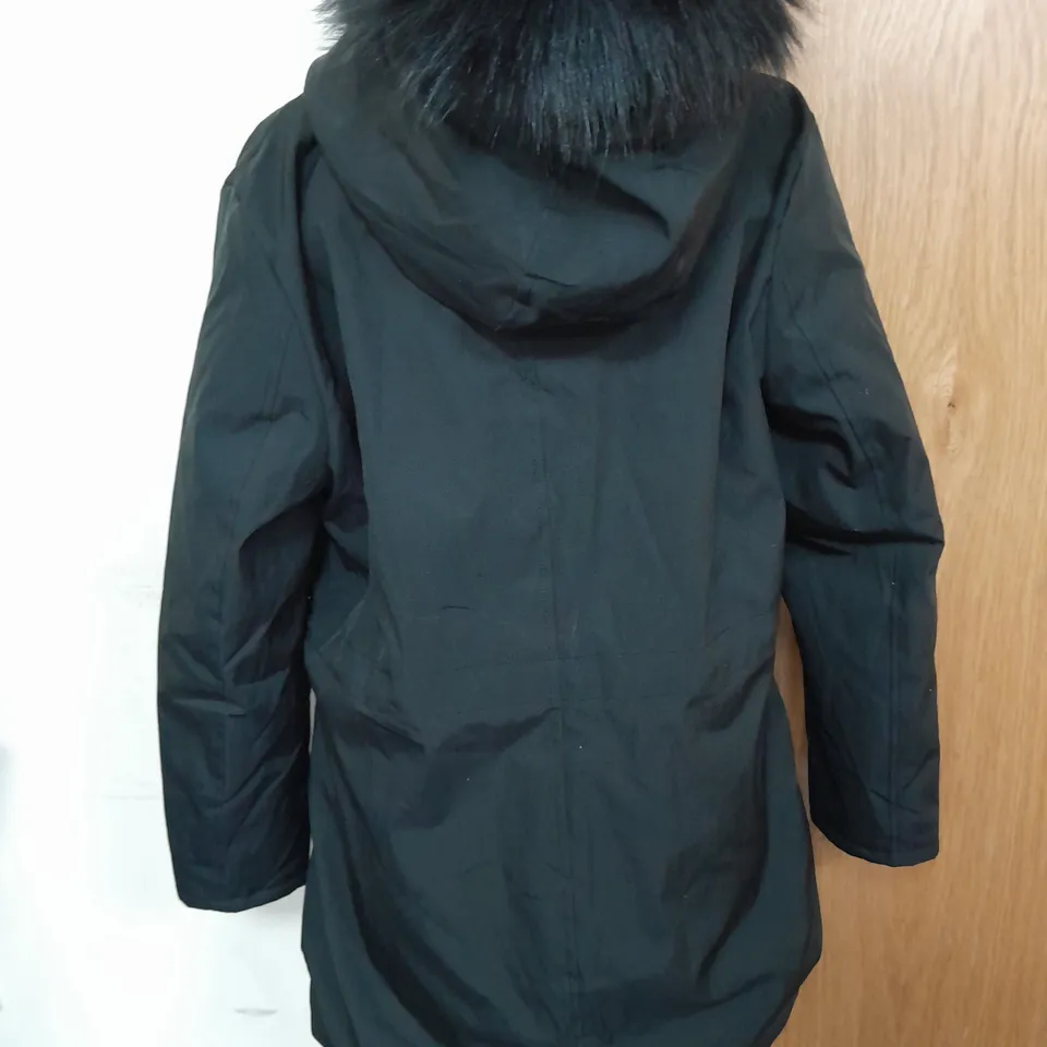 FAUX FUR LINED AND HOOD TRIM COAT IN BLACK WITH GOLD DETAILS SIZE L