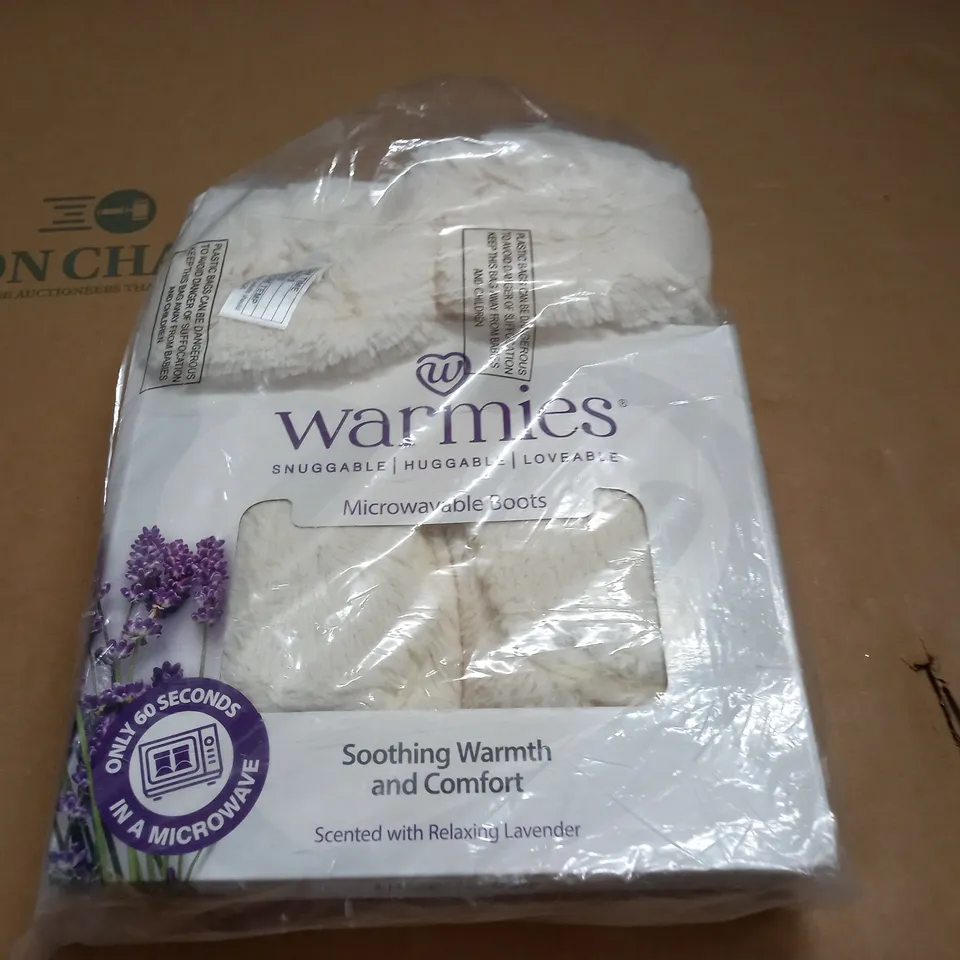 WARMIES MICROWAVABLE FURRY BOOTS IN CREAM 