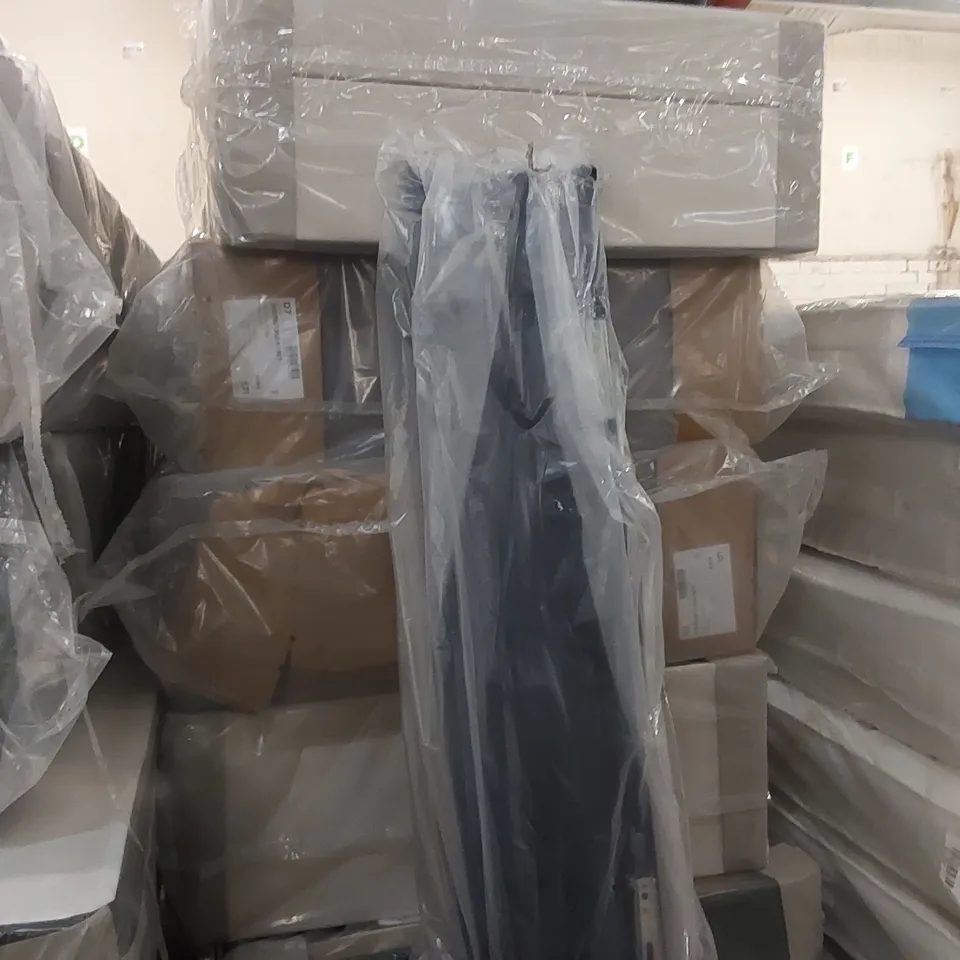 PALLET CONTAINING 5x ASSORTED DIVAN BASE PARTS, 3x HEADBOARDS ECT