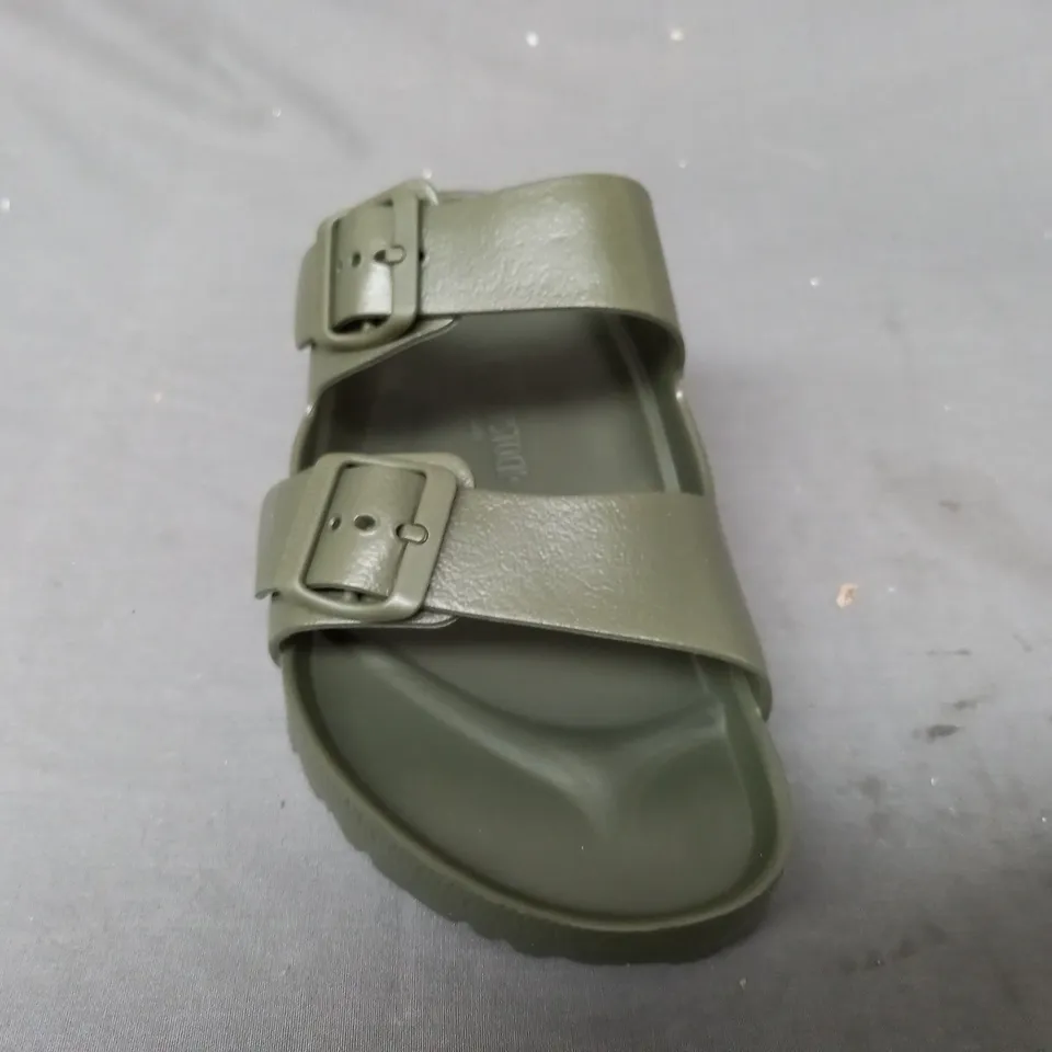 BOXED PAIR OF BIRKENSTOCK ARIZONA EVA OPEN TOE SANDALS IN KHAKI UK SIZE 8