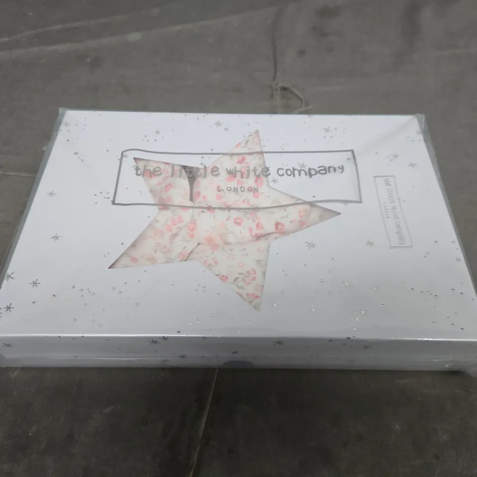 THE LITTLE WHITE COMPANY GIFT BOX – 0-3 MONTHS