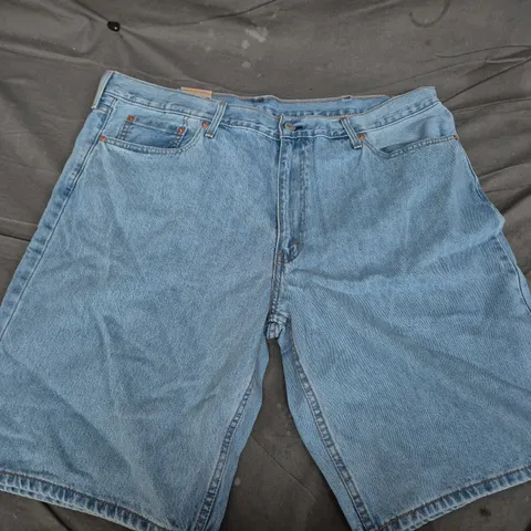 LEVIS 469 LOOSE SHORTS IN LIGHT BLUE - 44