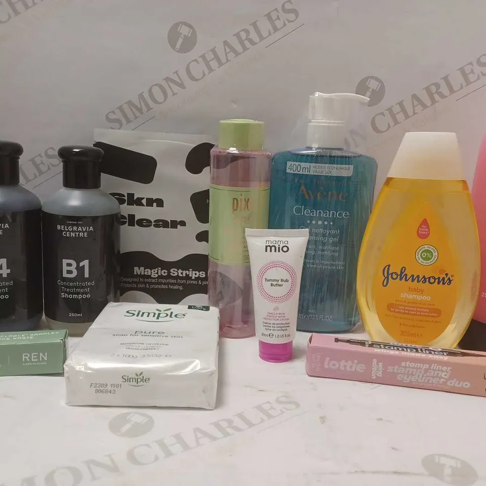 LOT OF APPROX 12 ASSORTED BEAUTY PRODUCTS TO INCLUDE AVON TRI PHASE ELIXIR, SIMPLE PURE SOAP, LOTTIE EYELINER DUO, ETC 