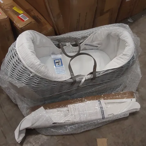 BOXED MOSES BASKET WITH STAND WITH BEDDING WITH MATTRESS