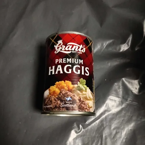 APPROXIMATELY 15 ASSORTED FOOD AND DRINK ITEMS INCLUDING PREMIUM HAGGIS , ORGANIC GREEN TEA AND SKITTLES 