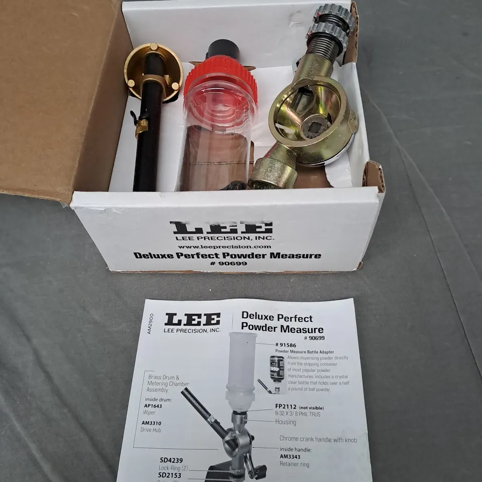 BOXED DELUXE PERFECT POWDER MEASURE