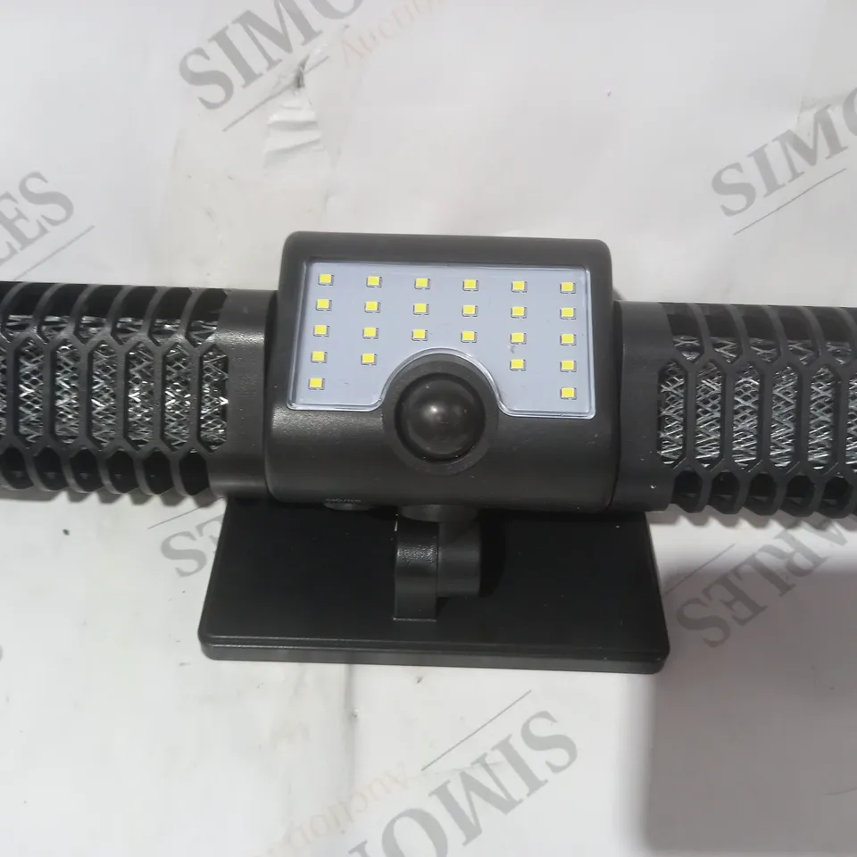 BOXED OUTLET BELL & HOWELL SOLAR ZAPPER