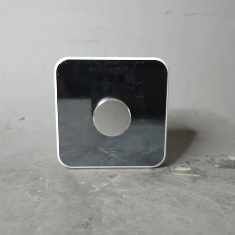 BOXED HIVE THERMOSTAT 