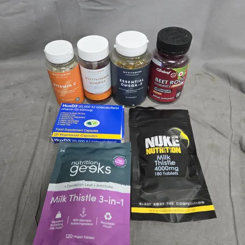 APPROXIMATELY 15 ASSORTED VITAMIN/HEALTH AID PRODUCTS TO INCLUDE MILK THISTLE, OMEGA-3, MULTIVITAMINS ETC 