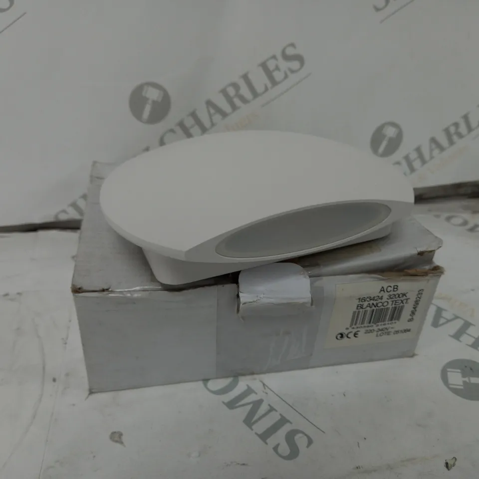 BOXED ACB ILLUMINACION KIRA 1 LIGHT WALL LAMP WHITE 