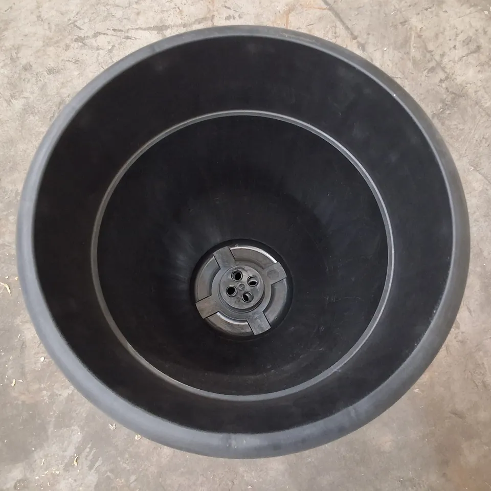 VALDOVINOS PLASTIC URN PLANTER