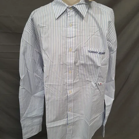 TOMMY JEANS RELAXED CLASSIC FIT BLUE STRIPED SHIRT - S