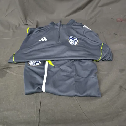 ADIDAS OSSETT UNITED TRACKSUIT TROUSERS AND JACKET SIZE XL