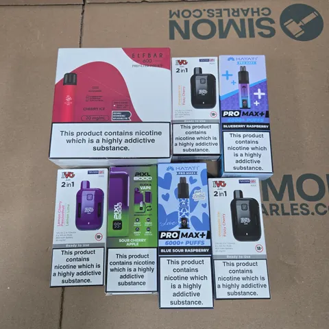 APPROXIMATELY 20 ASSORTED E-CIGARETTE & VAPING ITEMS IN VARIOUS BRANDS TO INCLUDE ELFBAR, IVG, HAYATI ETC 