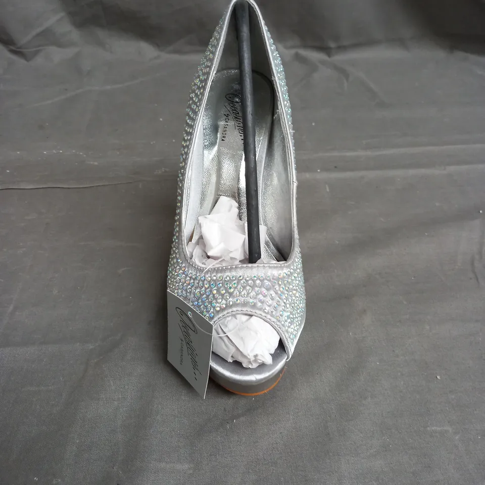 BOX OF 10 PAIRS OF CASANDRA OPEN TOE HIGH HEEL SHOES IN SILFER RHINESTONE - VARIOUS SIZES
