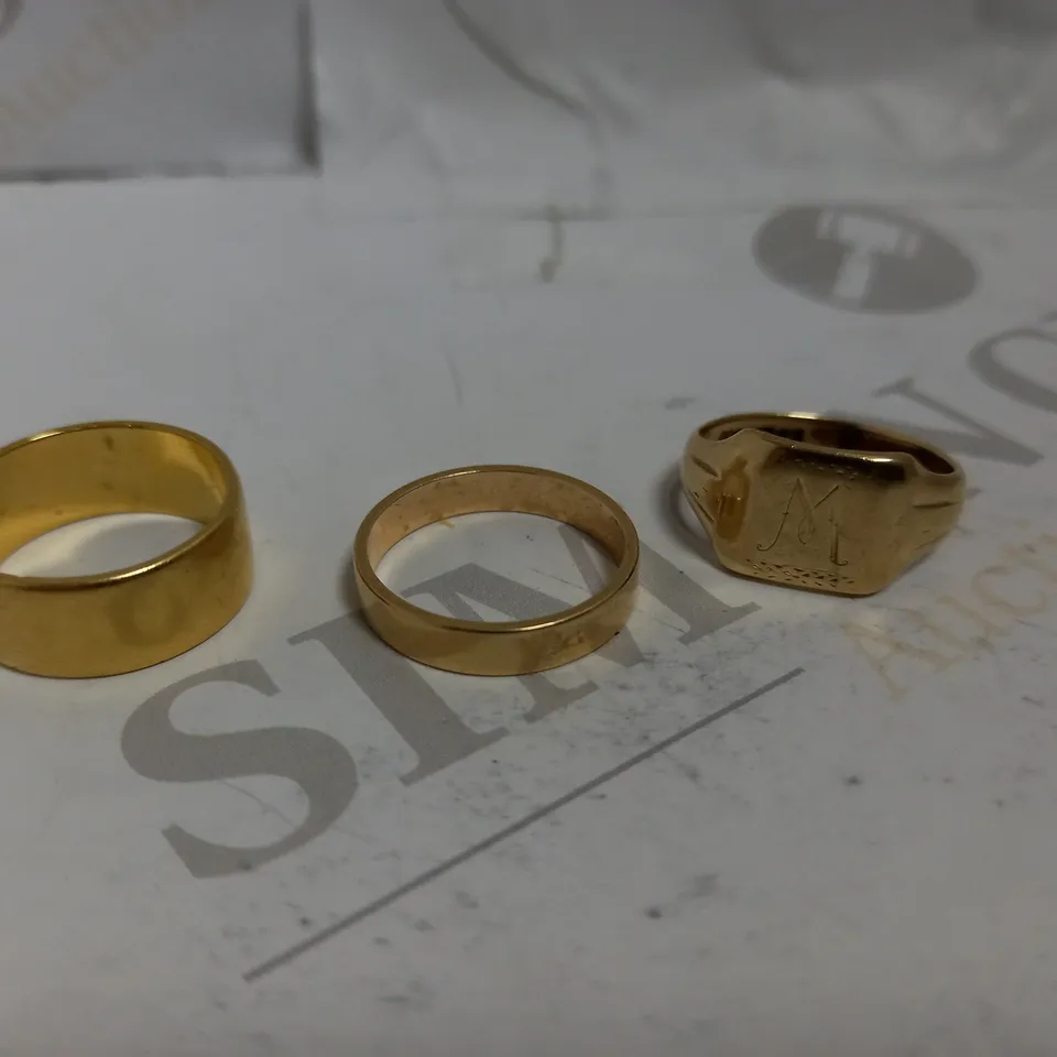 LOT OF 3 GOLD BAND RINGS 