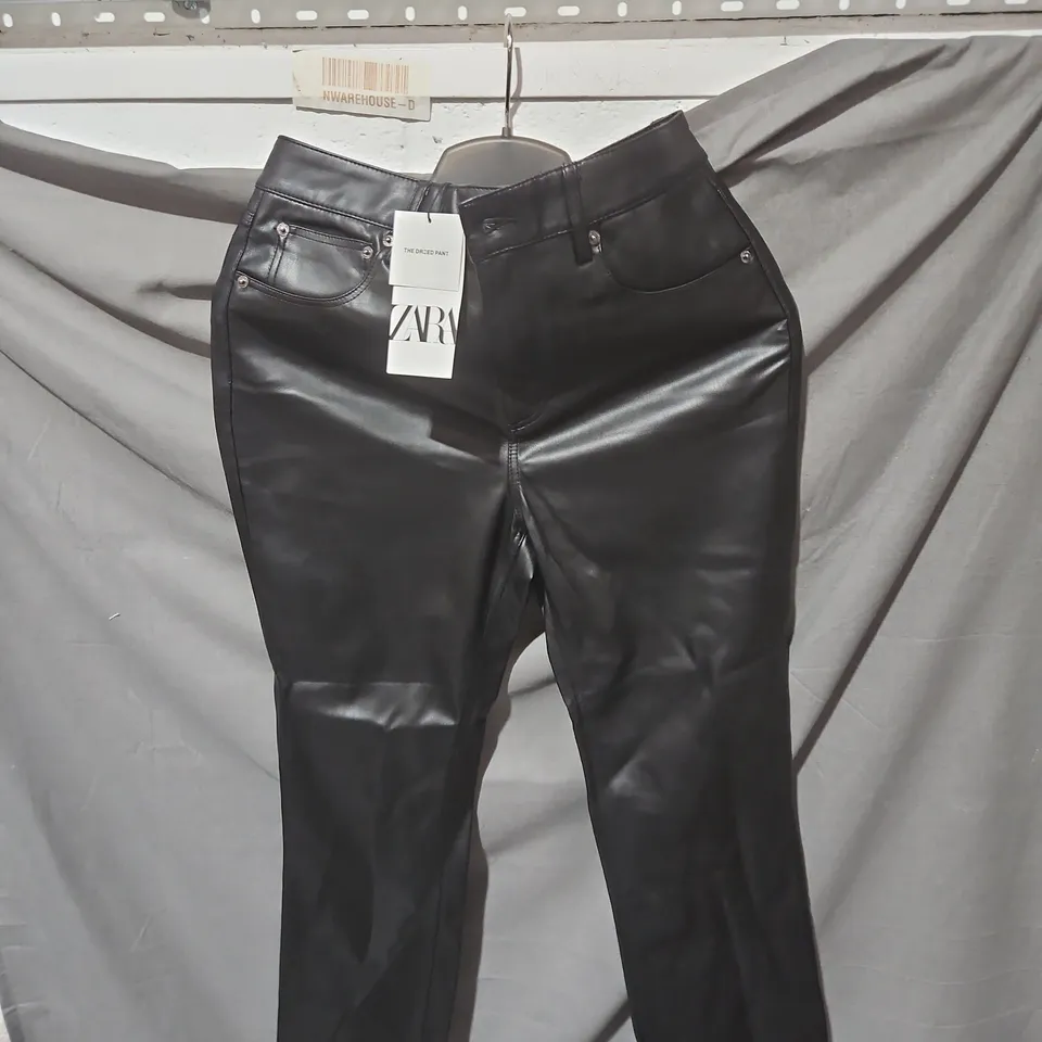 ZARA BLACK LEATHER-LOOK TROUSERS – UK 10 (EU 38)