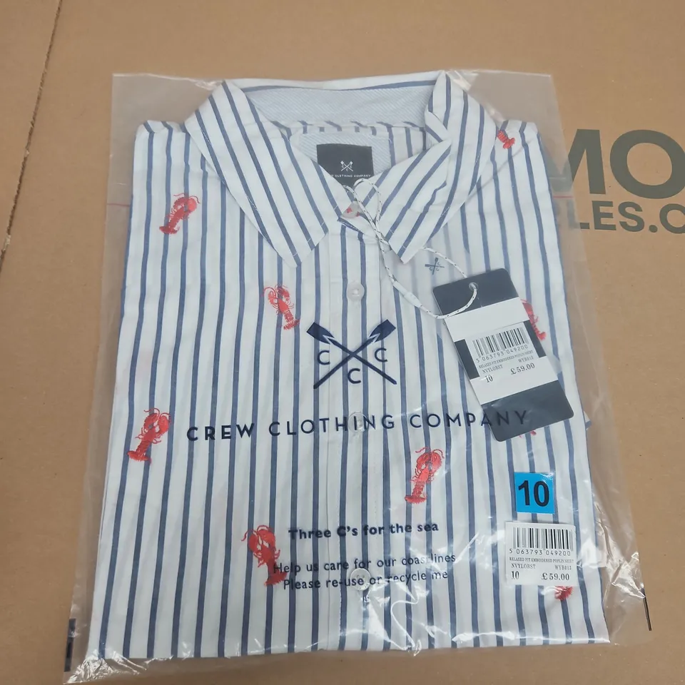 CREW CLOTHING COMPANY RELAXED FIT EMBROIDERED POPLIN SHIRT – NAVY & WHITE STRIPE WITH LOBSTER MOTIF – UK 10