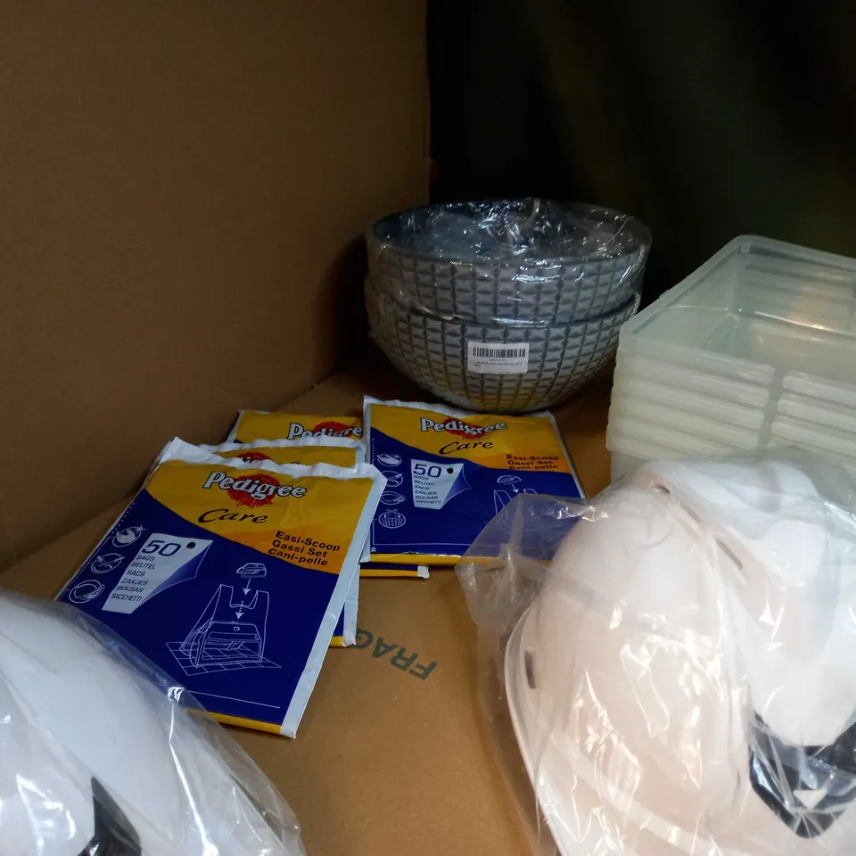 LARGE BOX OF APPROXIMATELY 20 ASSORTED HOUSEHOLD ITEMS TO INCLUDE: PEDIGREE HOOVER BAGS, MUFFIN TRAY, HARD HAT