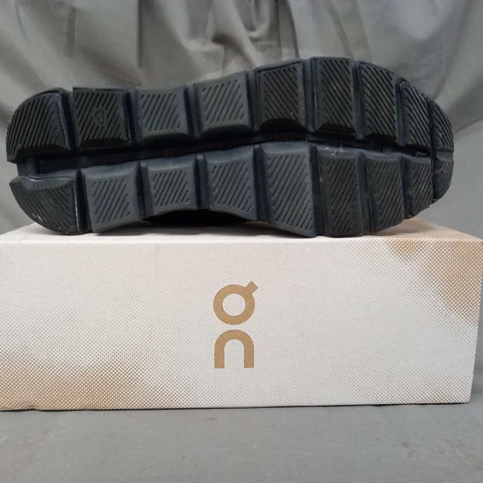 BOXED PAIR OF ON SHOES IN BLACK UK SIZE 10.5