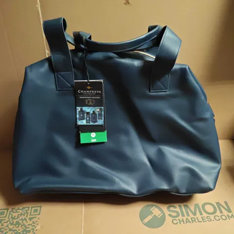 CHAMPNEYS WEEKEND BAG AND TOILETRIES INCLUDES DEODERANT AND BODY WASHES
