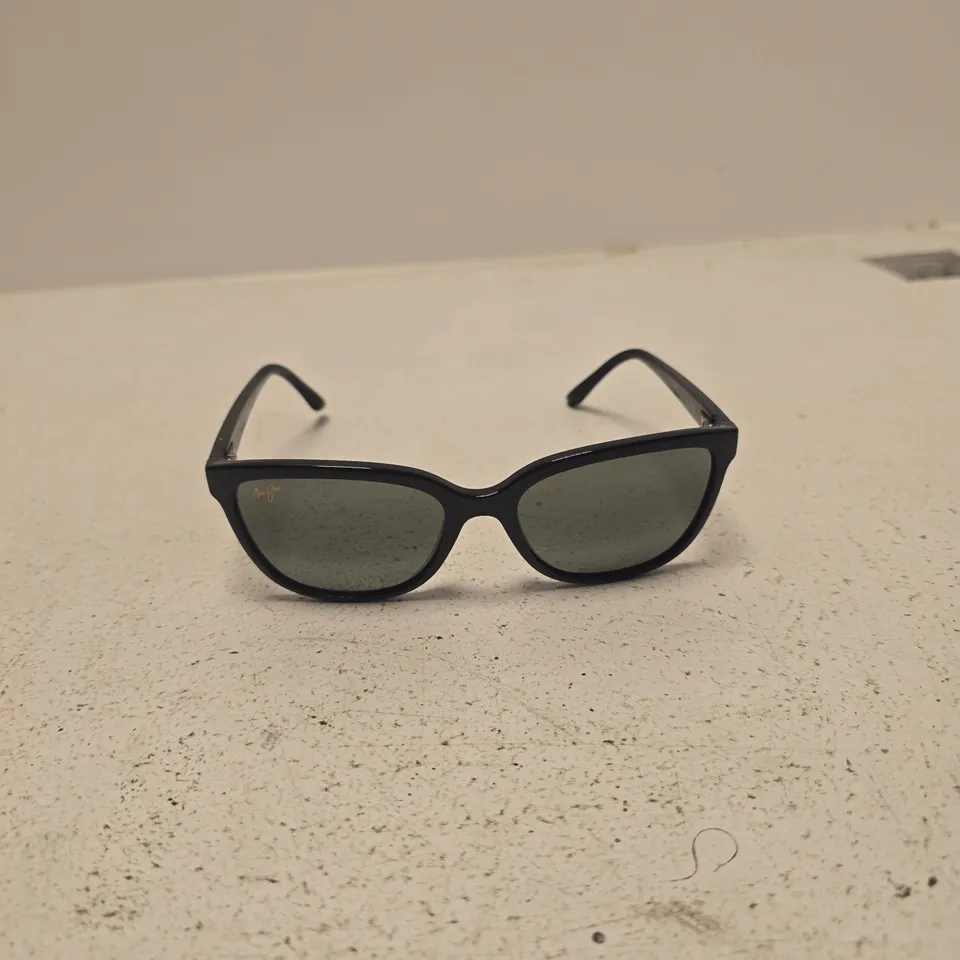 MAUI JIM SUNGLASSES - BLACK FRAME