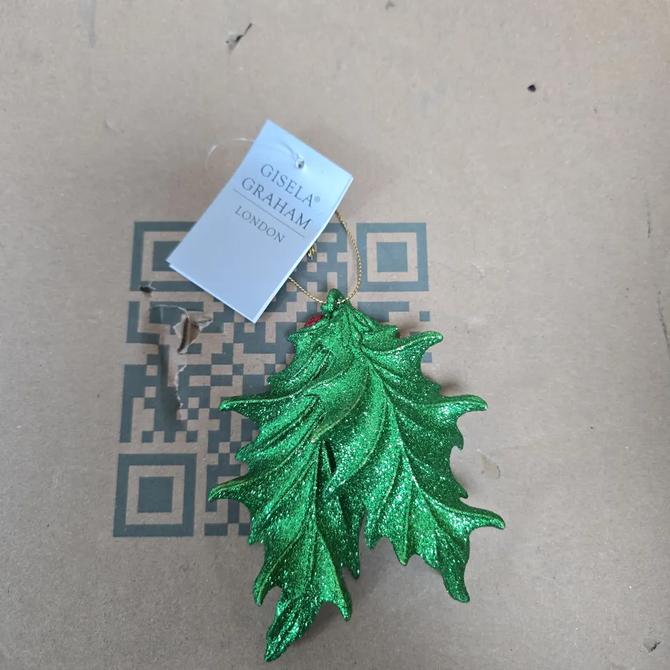 BOX OF APPROXIMATELY 12 GISELA GRAHAM HOLLY HANGING TREE DECORATIONS