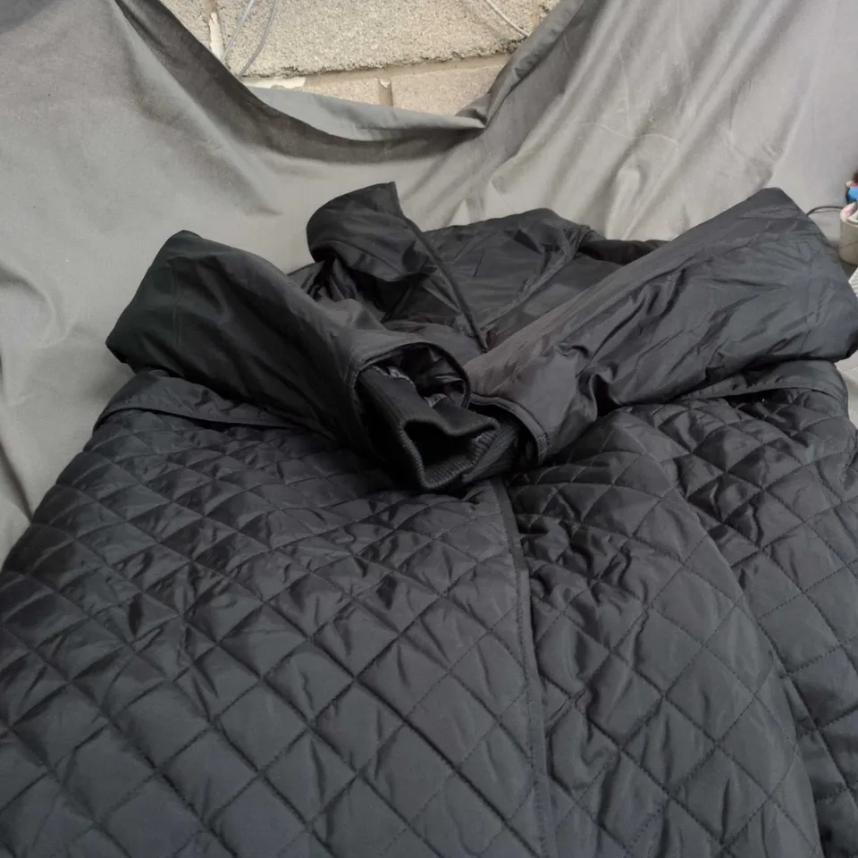 BOX OF APPROXIMATELY 20 ASSORTED CLOTHING ITEMS INCLUDING PADDED COAT , SWEET KNICKERS AND WIDE LEGGED JEANS