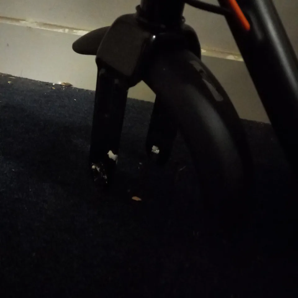 NINEBOT ELECTRIC SCOOTER IN BLACK - COLLECTION ONLY