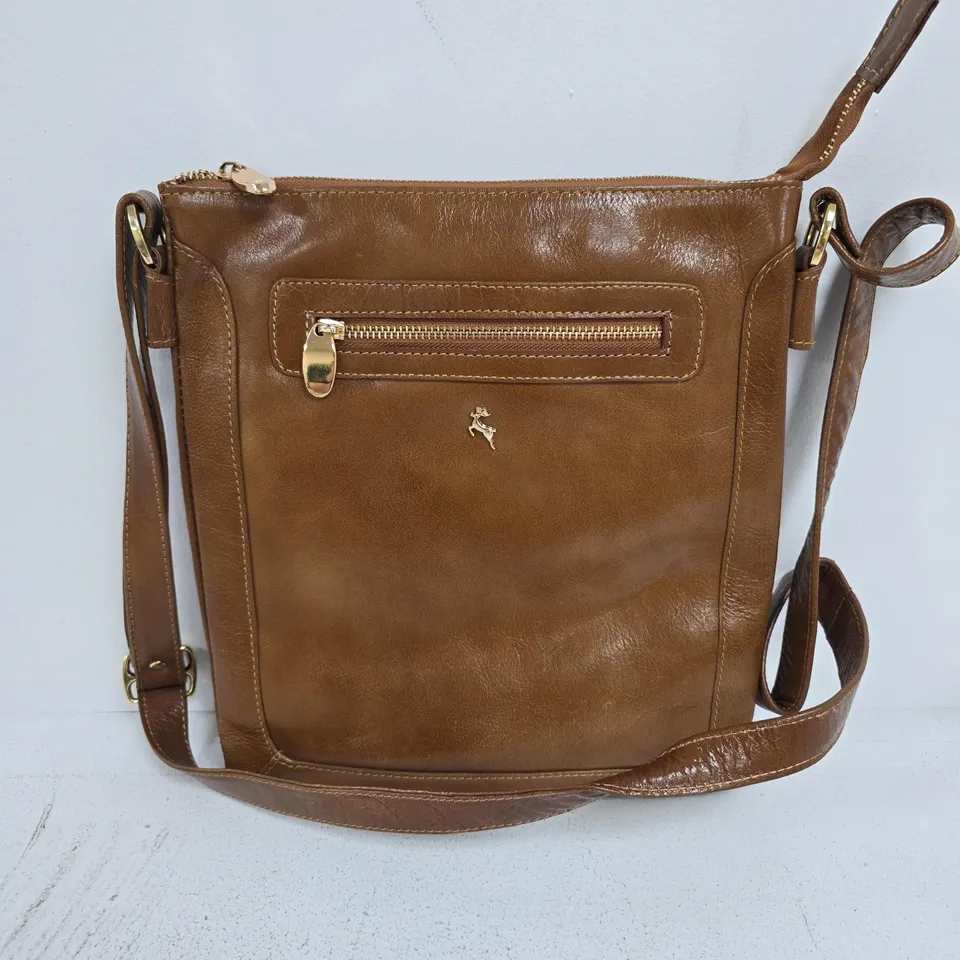 ASHWOOD LARGE CROSSBODY BAG WITH FRONT ZIP POCKET IN BROWN