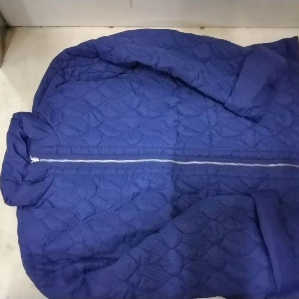 BOX CONTAINING 13 PCS BLUE COATS SIZE L