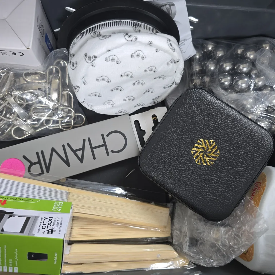 APPROXIMATELY 10 ASSORTED HOUSEHOLD ITEMS TO INCLUDE DISHWASHER TABLETS, ETC